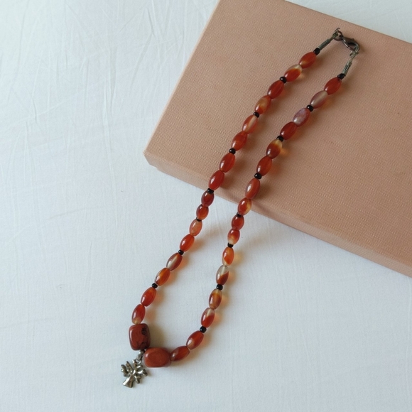 Vintage red stones necklace - Picture 1 of 3